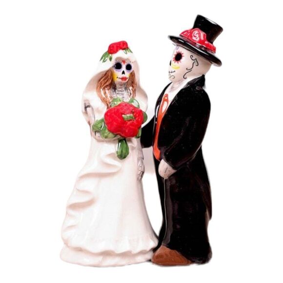 Stoneware Sugar Skull Wedding Couple Salt and Pepper Set by Cracker Barrel - Picture 1 of 3